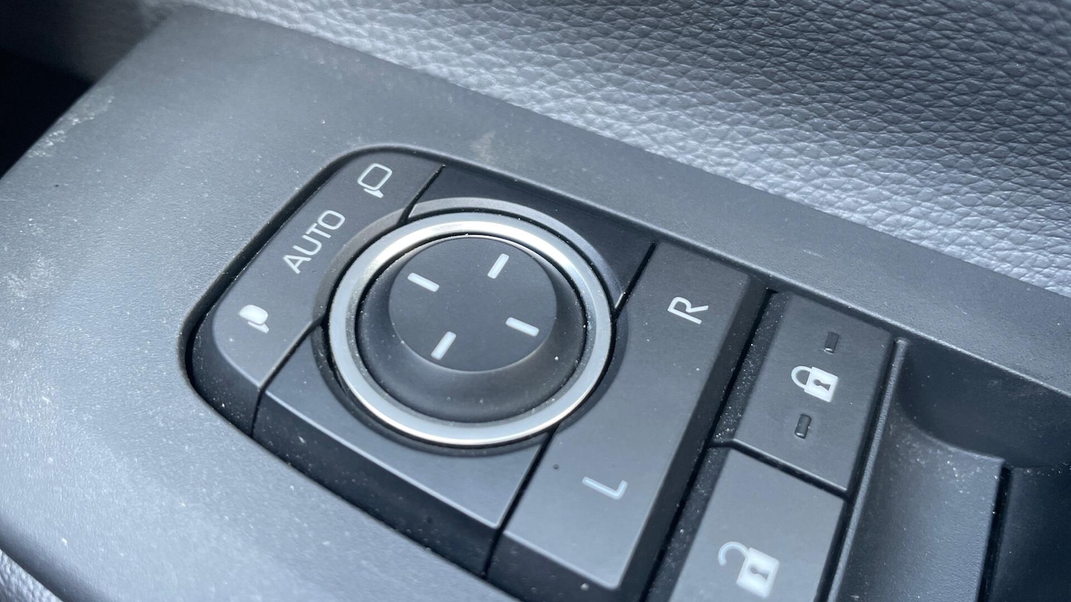 Used Toyota Prius 2024 for sale - 76389295: Photo 35