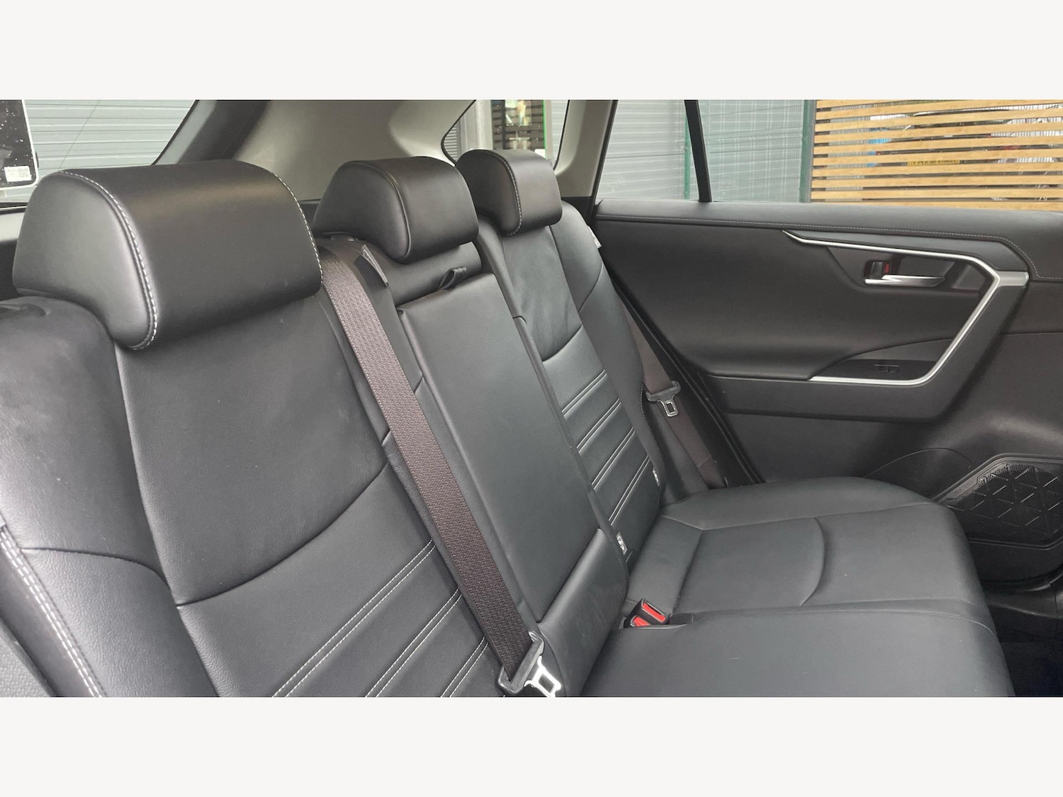 Used Toyota RAV4 2022 for sale - 76964773: Photo 14