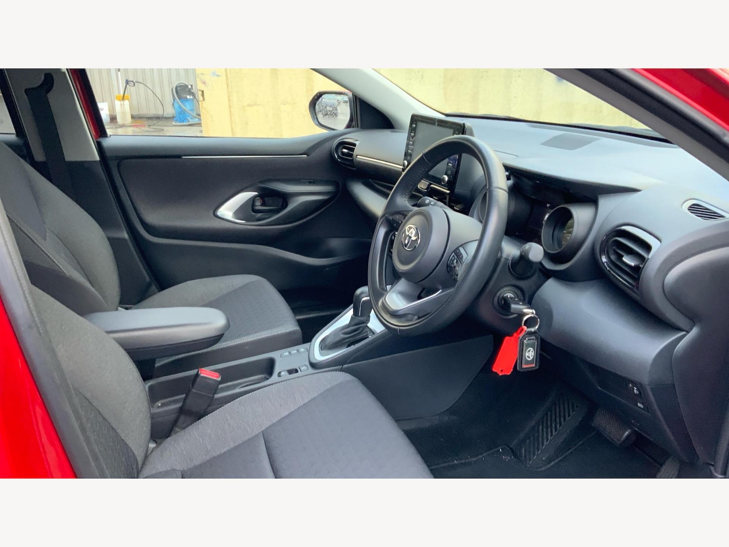 Used Toyota Yaris 2022 for sale - 76644857: Photo 13