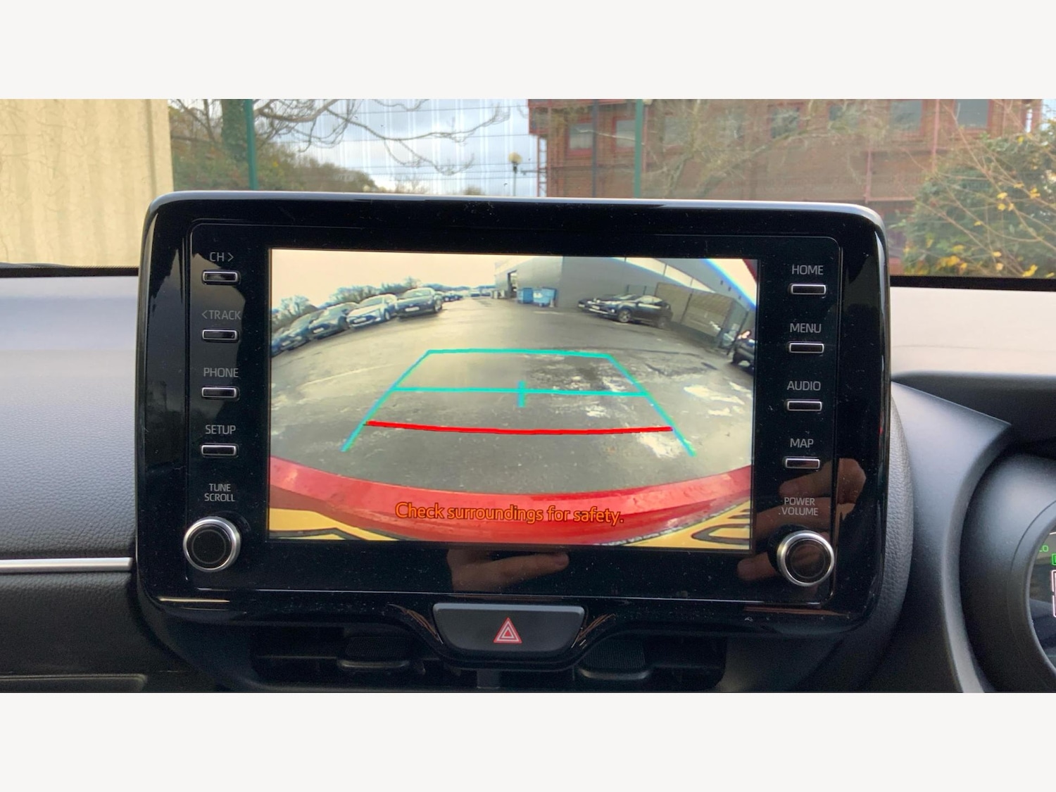 Used Toyota Yaris 2022 for sale - 76644857: Photo 25