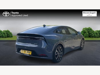 Used Toyota Prius 2024 for sale - 76500009: Photo