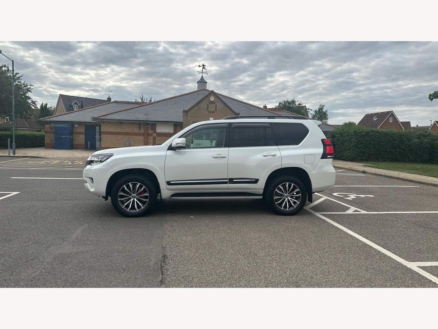 Used Toyota Land Cruiser for sale - 76381347: Photo 19