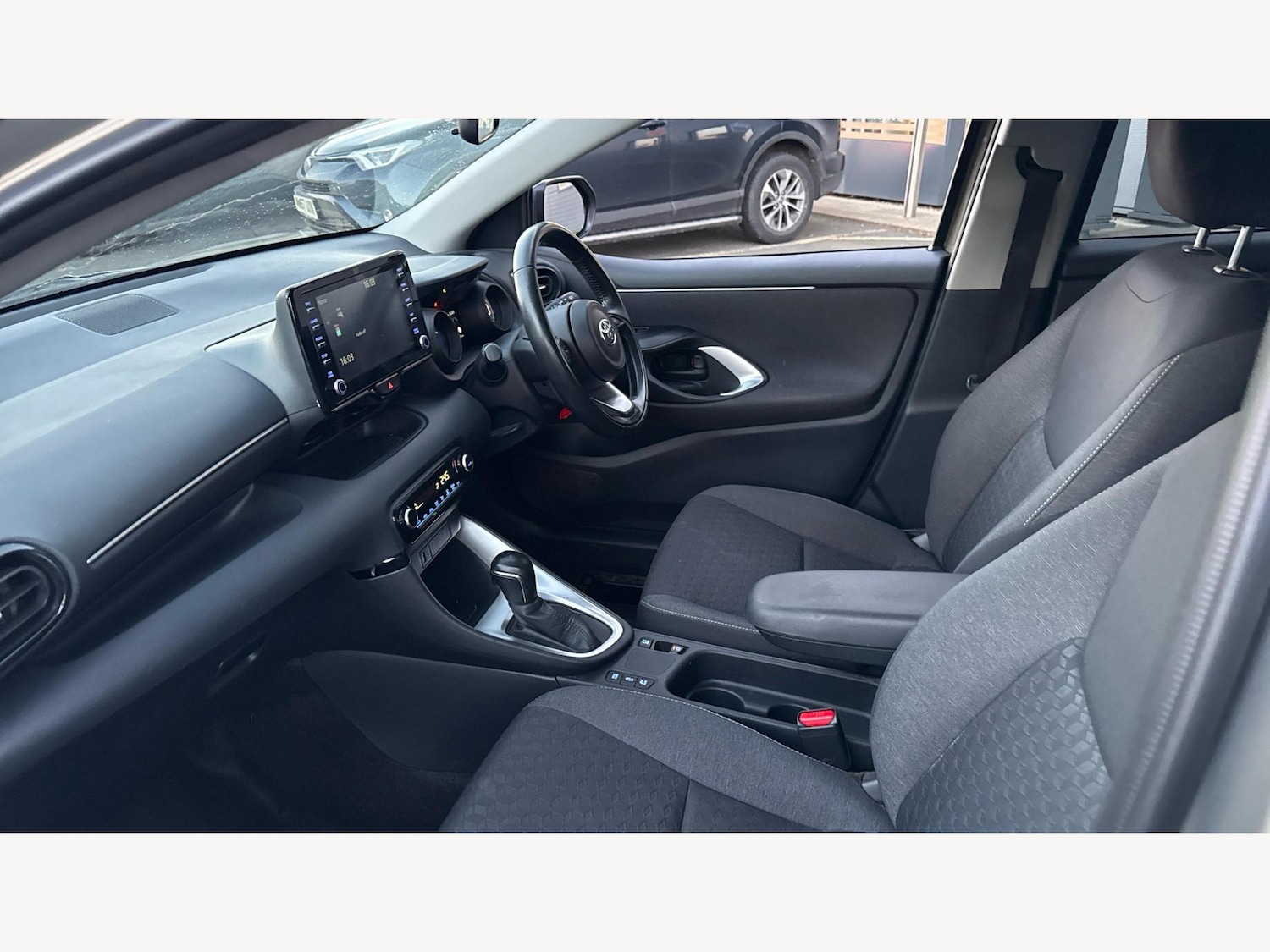 Used Toyota Yaris 2022 for sale - 77143168: Photo 12