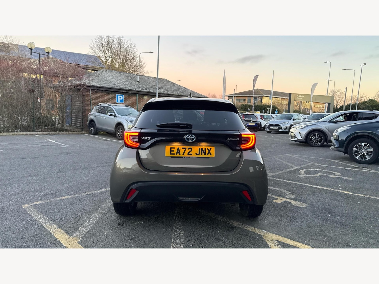 Used Toyota Yaris 2022 for sale - 77143168: Photo 21