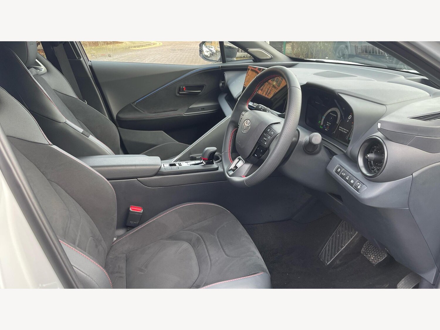 Used Toyota C-HR 2024 for sale - 77509881: Photo 13