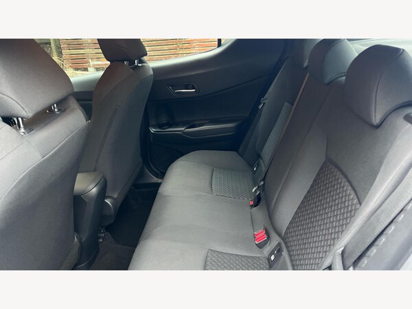 Used Toyota C-HR 2021 for sale - 76251355: Photo 15