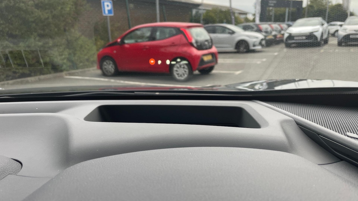 Used Toyota C-HR 2025 for sale - 77376396: Photo 32