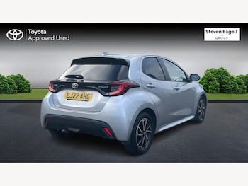 Used Toyota Yaris 2022 for sale - 76886952: Photo