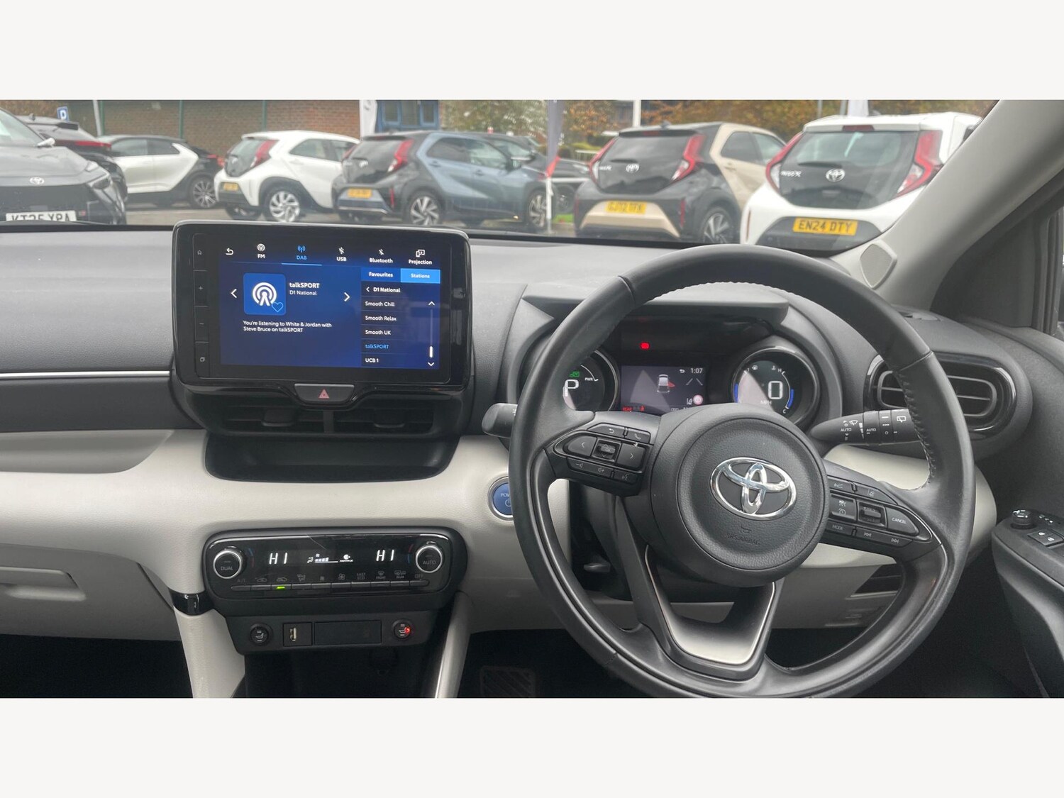 Used Toyota Yaris 2022 for sale - 76473721: Photo 10