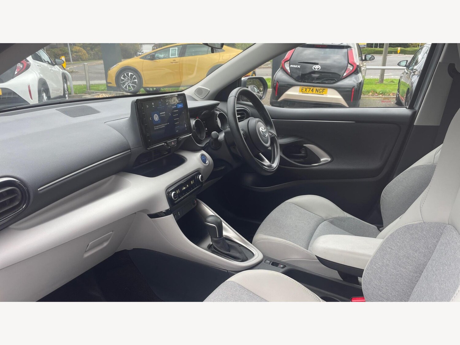 Used Toyota Yaris 2022 for sale - 76473721: Photo 12