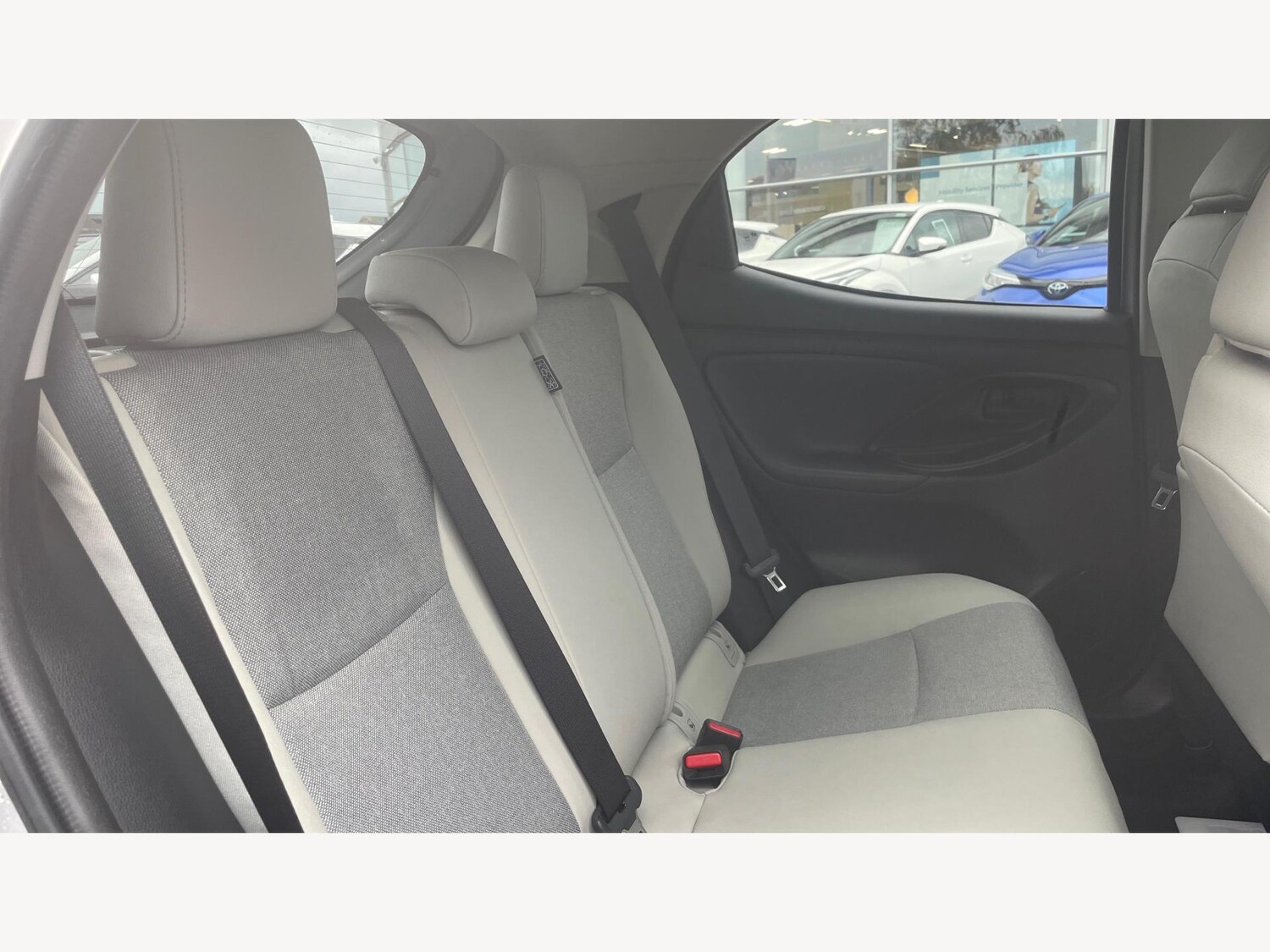 Used Toyota Yaris 2022 for sale - 76473721: Photo 14