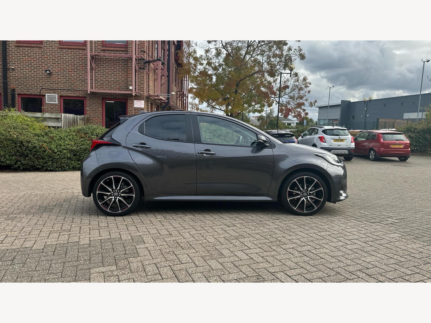 Used Toyota Yaris 2023 for sale - 76337642: Photo 18
