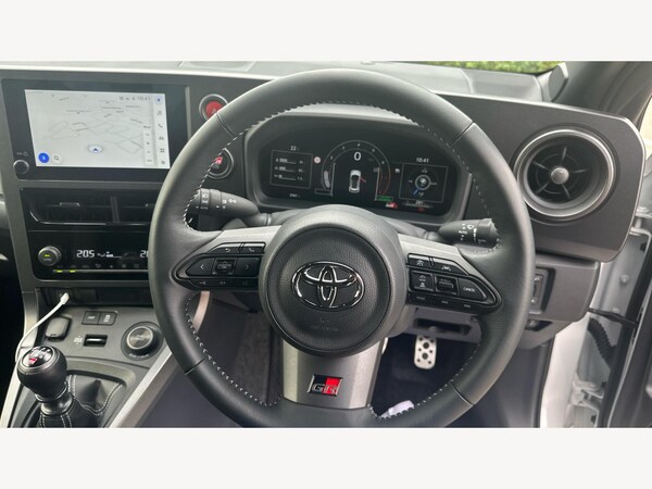 Used Toyota Yaris 2024 for sale - 76239472: Photo 10