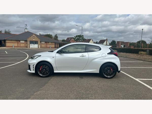 Used Toyota Yaris 2024 for sale - 76239472: Photo 19