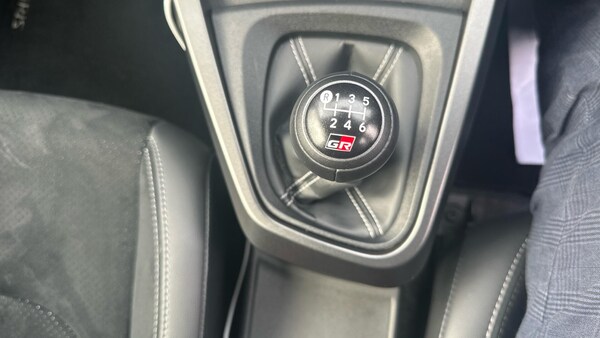 Used Toyota Yaris 2024 for sale - 76239472: Photo 42