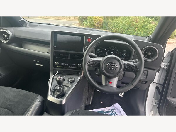 Used Toyota Yaris 2024 for sale - 76239472: Photo 7