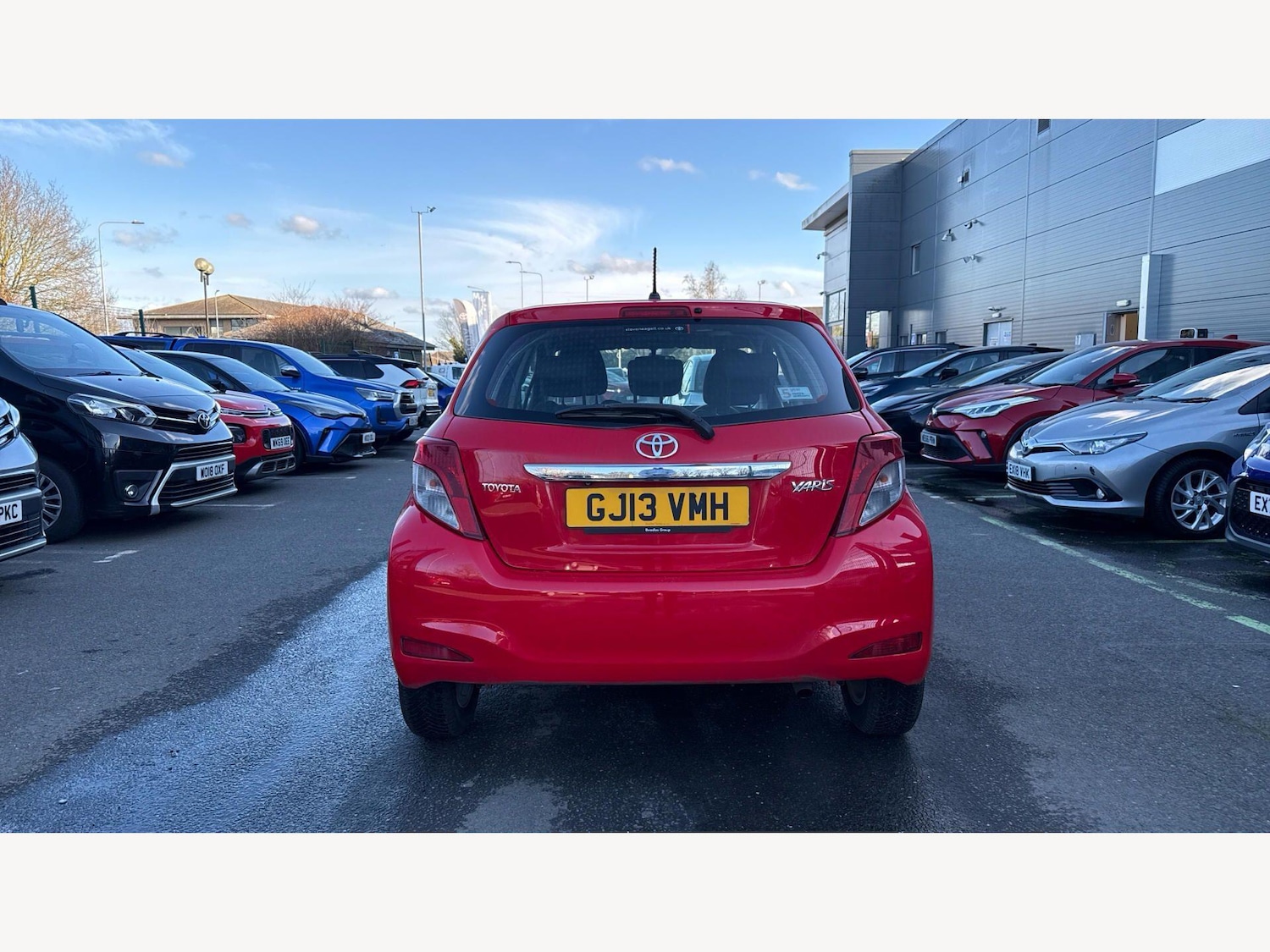 Used Toyota Yaris 2013 for sale - 77882384: Photo 21