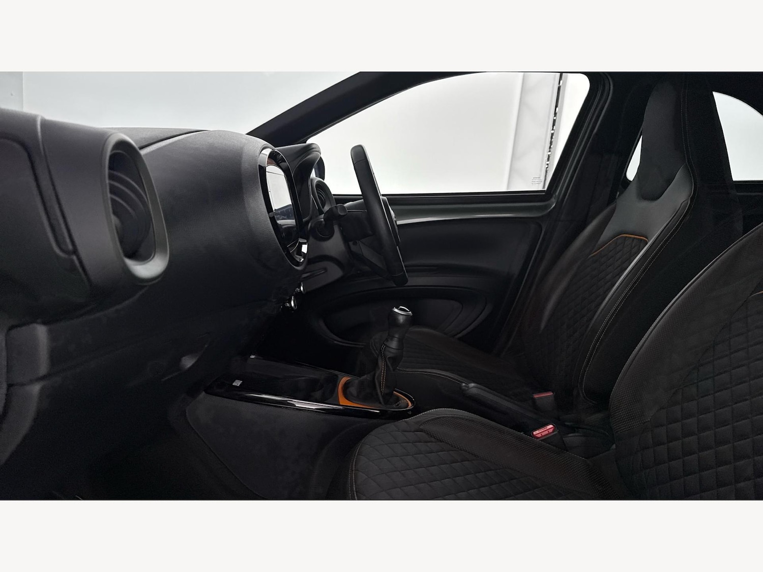 Used Toyota Aygo X 2022 for sale - 77387650: Photo 12