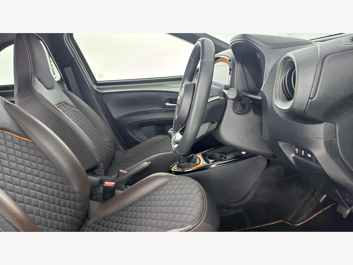 Used Toyota Aygo X 2022 for sale - 77387650: Photo 13