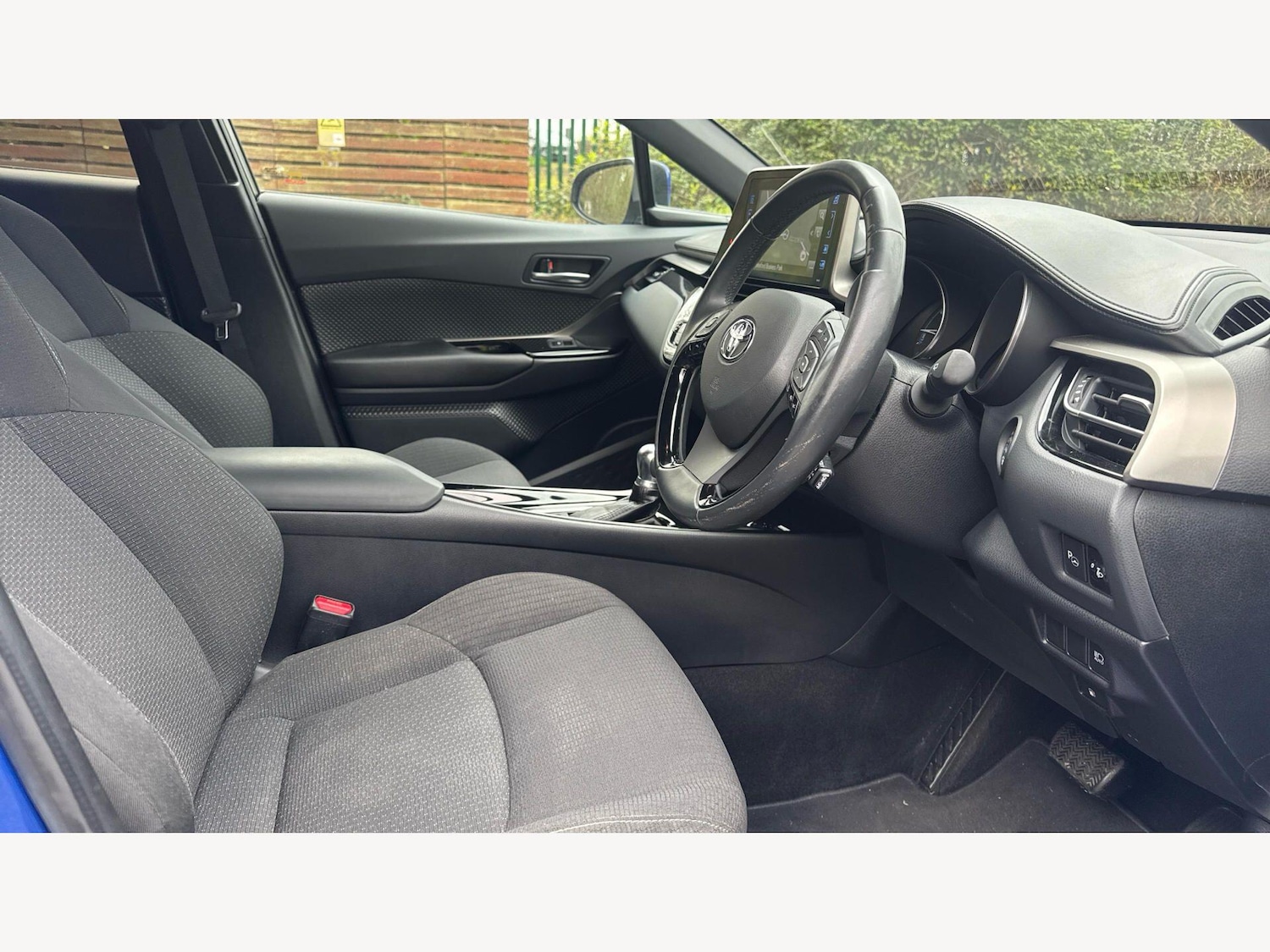 Used Toyota C-HR 2018 for sale - 78034185: Photo 13