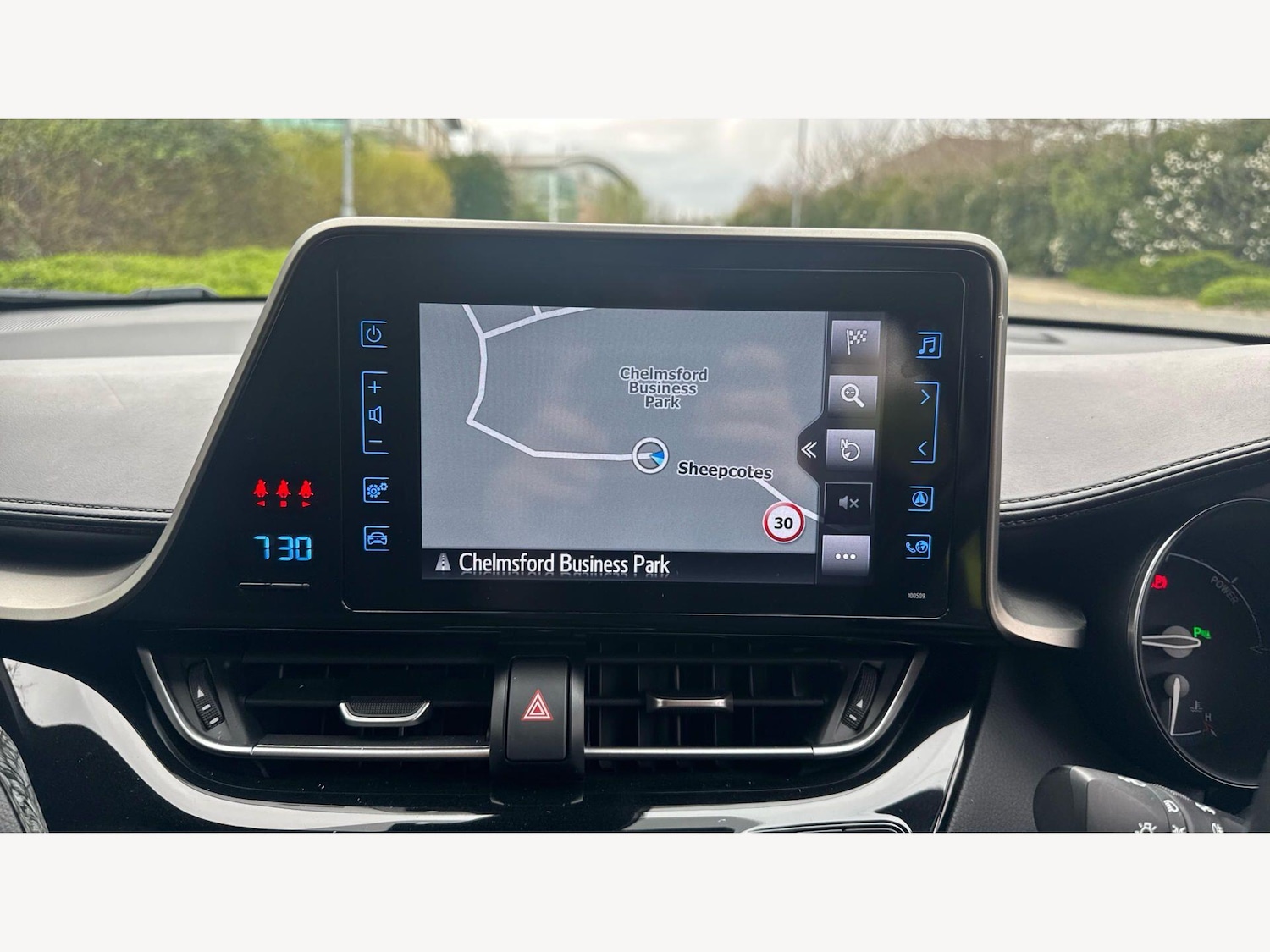 Used Toyota C-HR 2018 for sale - 78034185: Photo 9