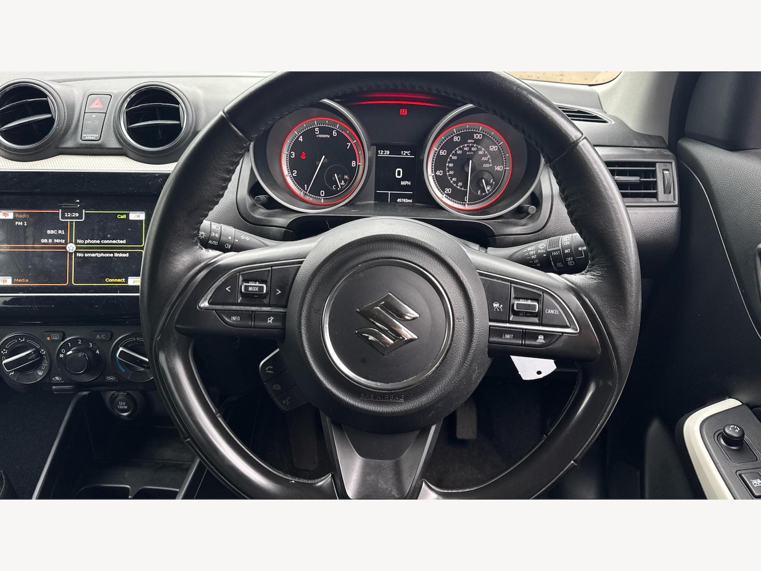 Used Suzuki Swift 2023 for sale - 76562072: Photo 10