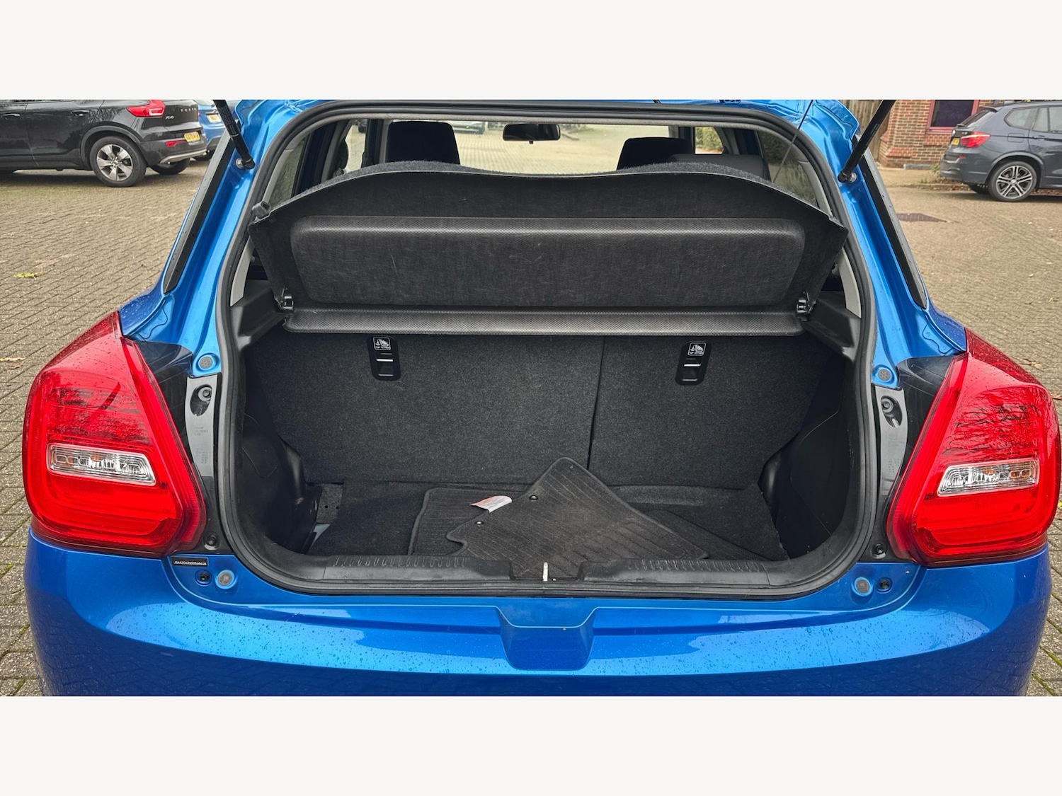 Used Suzuki Swift 2023 for sale - 76562072: Photo 16