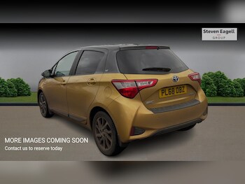 Used Toyota Yaris 2019 for sale - 77704696: Photo