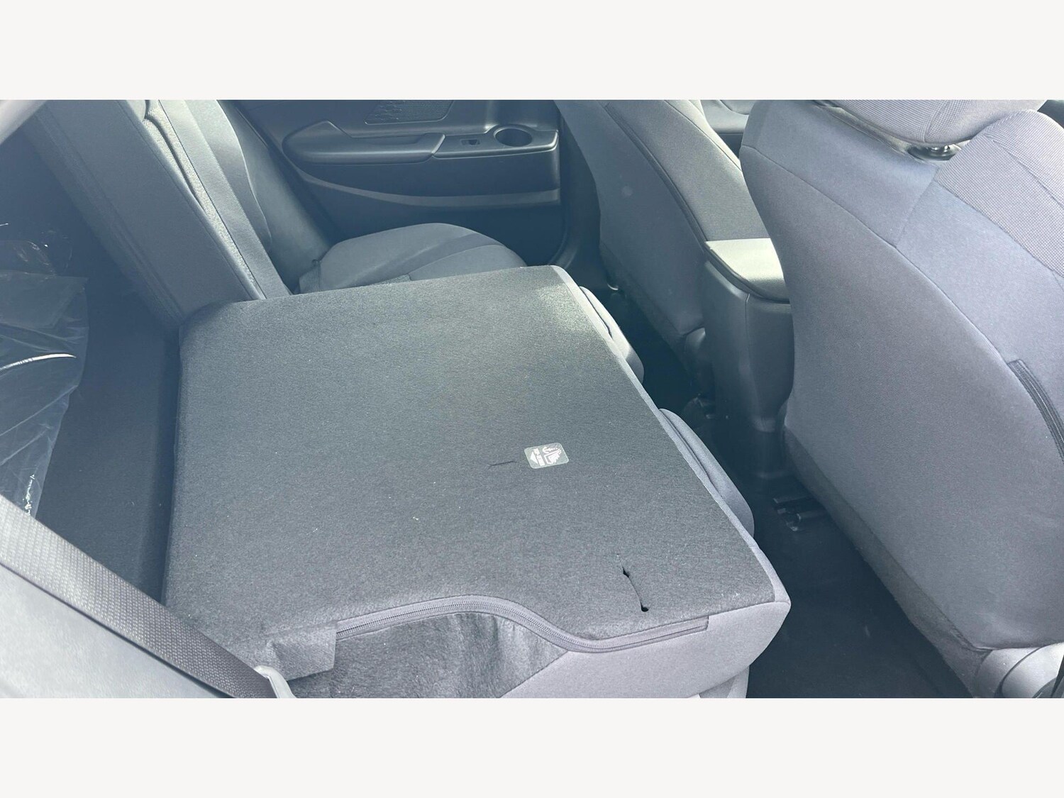 Used Toyota C-HR 2024 for sale - 78171103: Photo 20