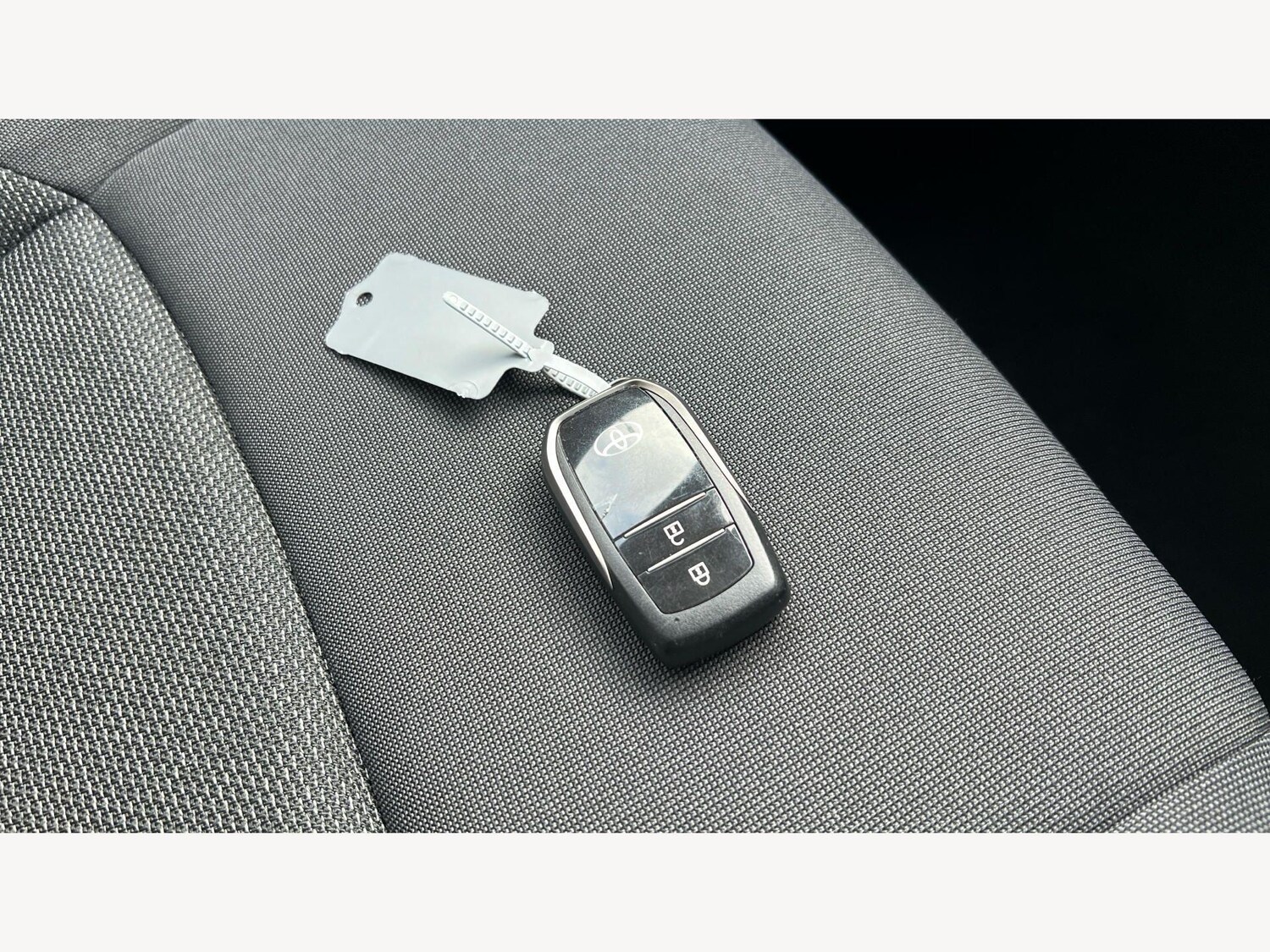 Used Toyota C-HR 2024 for sale - 78171103: Photo 30