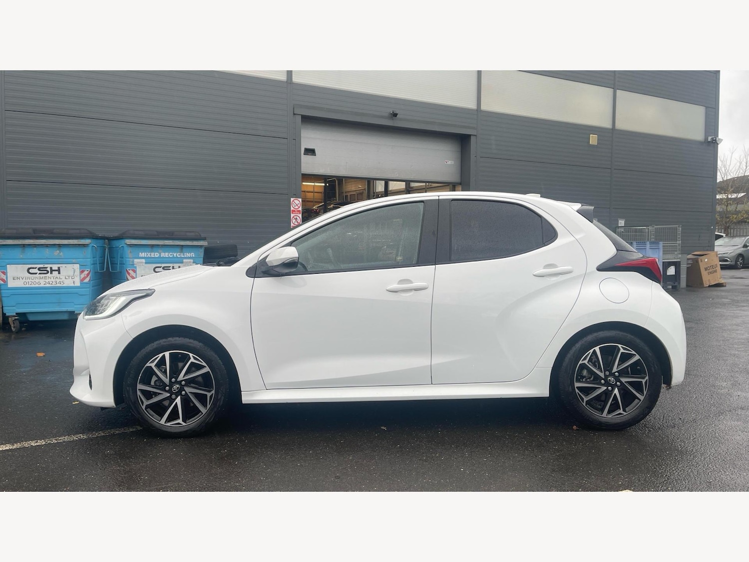 Used Toyota Yaris 2023 for sale - 77320903: Photo 19