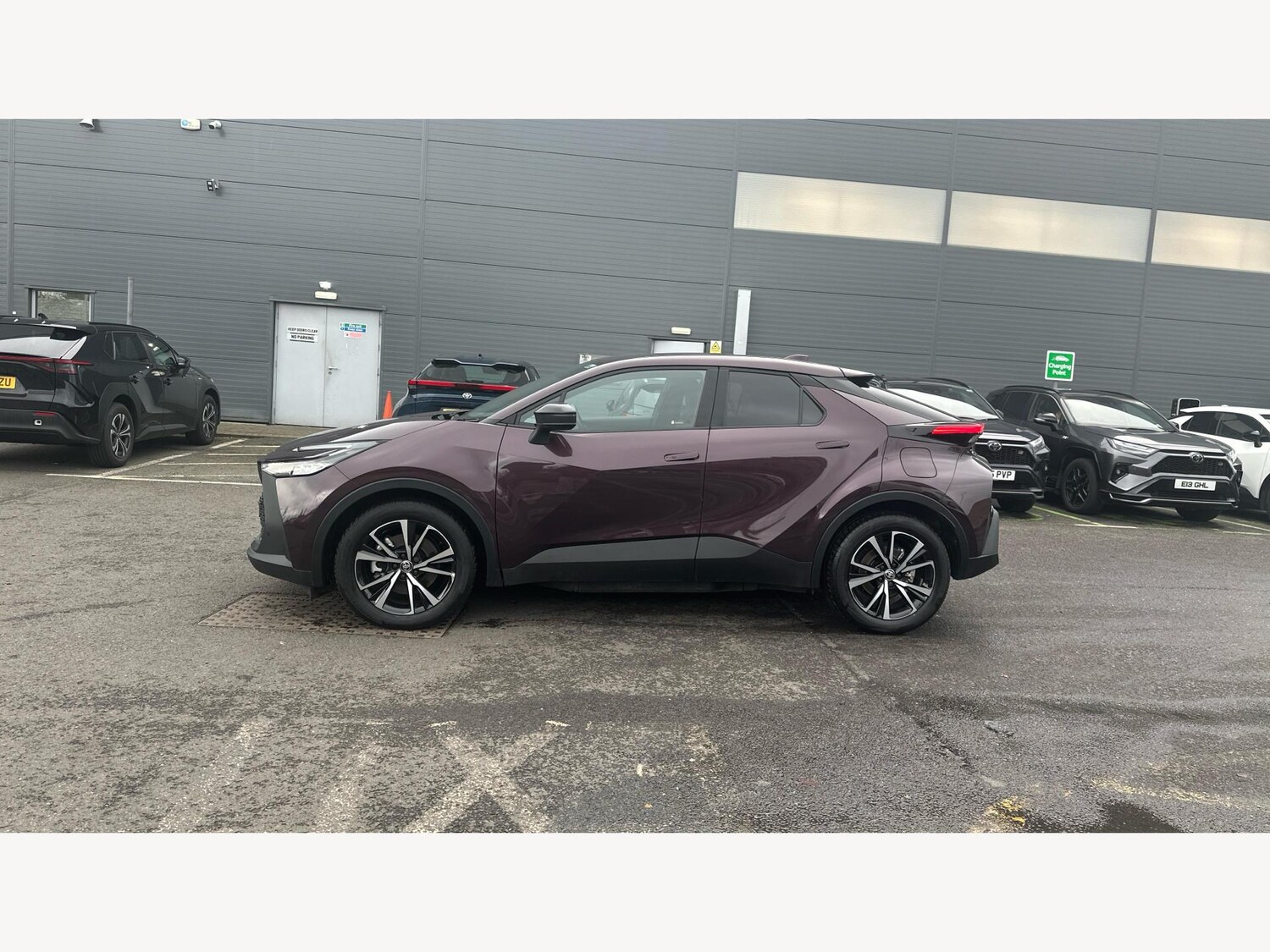 Used Toyota C-HR 2024 for sale - 77291240: Photo 19
