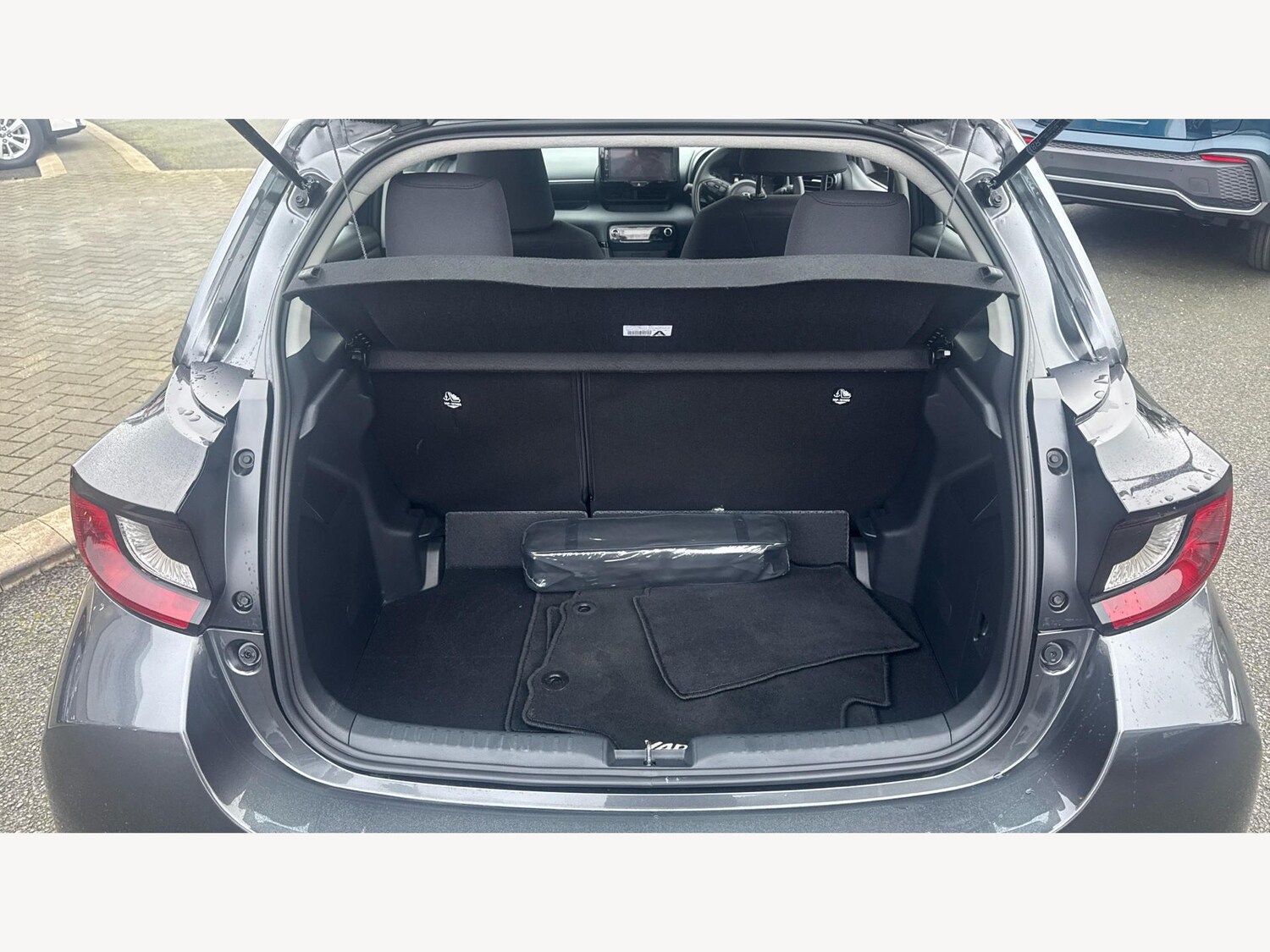 Used Toyota Yaris 2025 for sale - 77909092: Photo 16