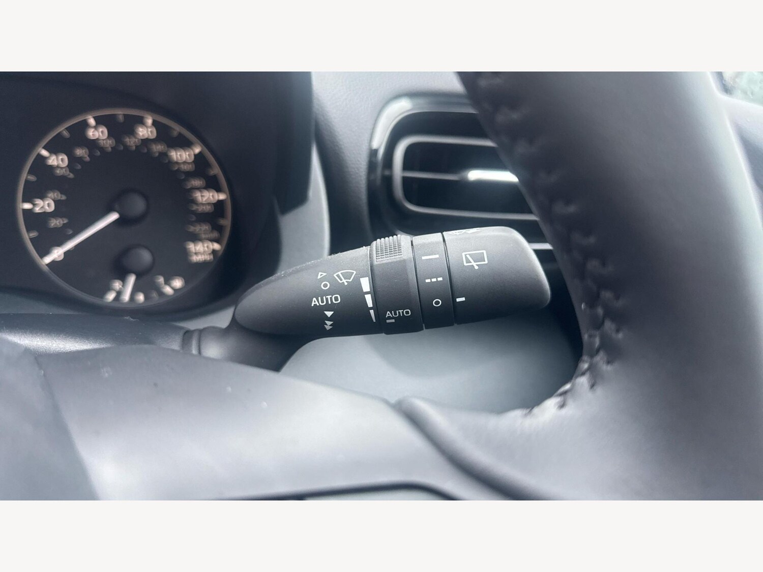 Used Toyota Yaris 2025 for sale - 77909092: Photo 29