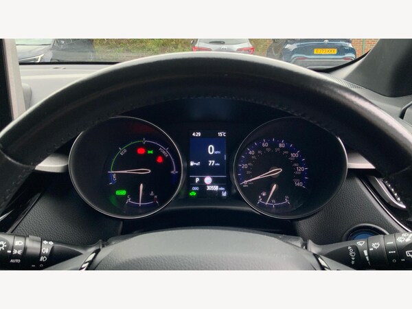 Used Toyota C-HR 2022 for sale - 76318138: Photo 11