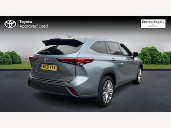 Used Toyota Highlander 2021 for sale - 76307313: Photo 2