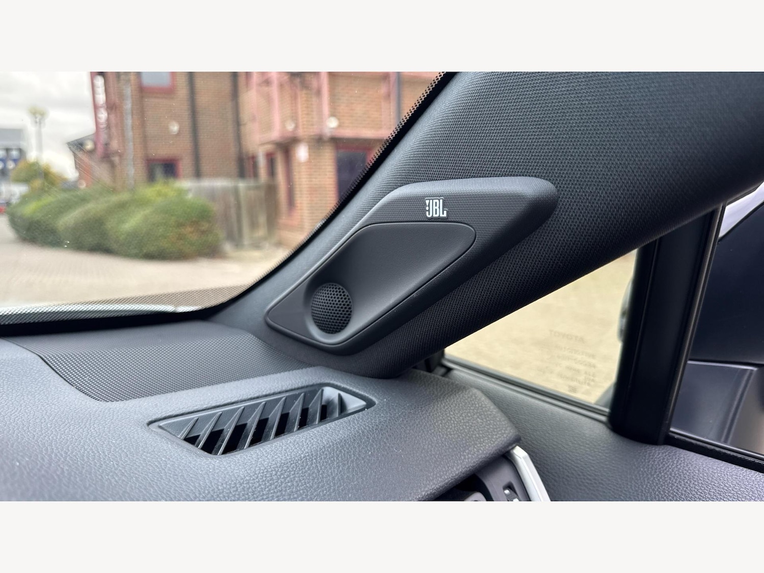 Used Toyota RAV4 2022 for sale - 76752541: Photo 28