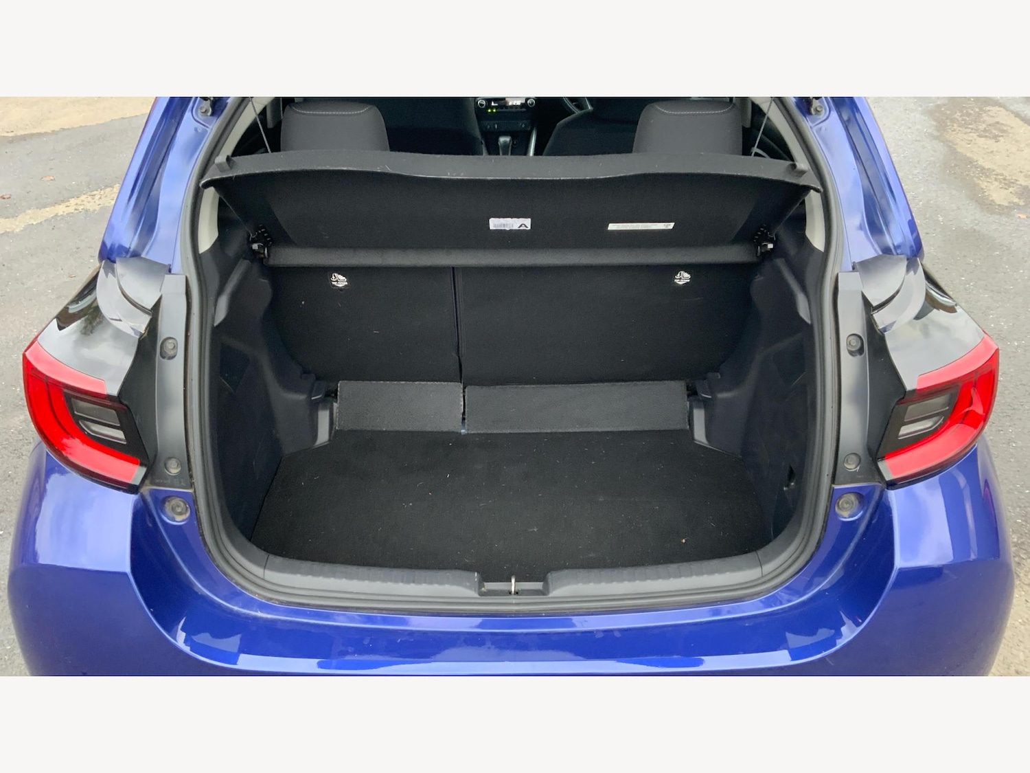 Used Toyota Yaris 2022 for sale - 76360423: Photo 16