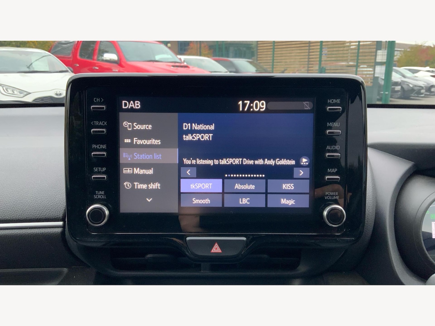 Used Toyota Yaris 2022 for sale - 76360423: Photo 24