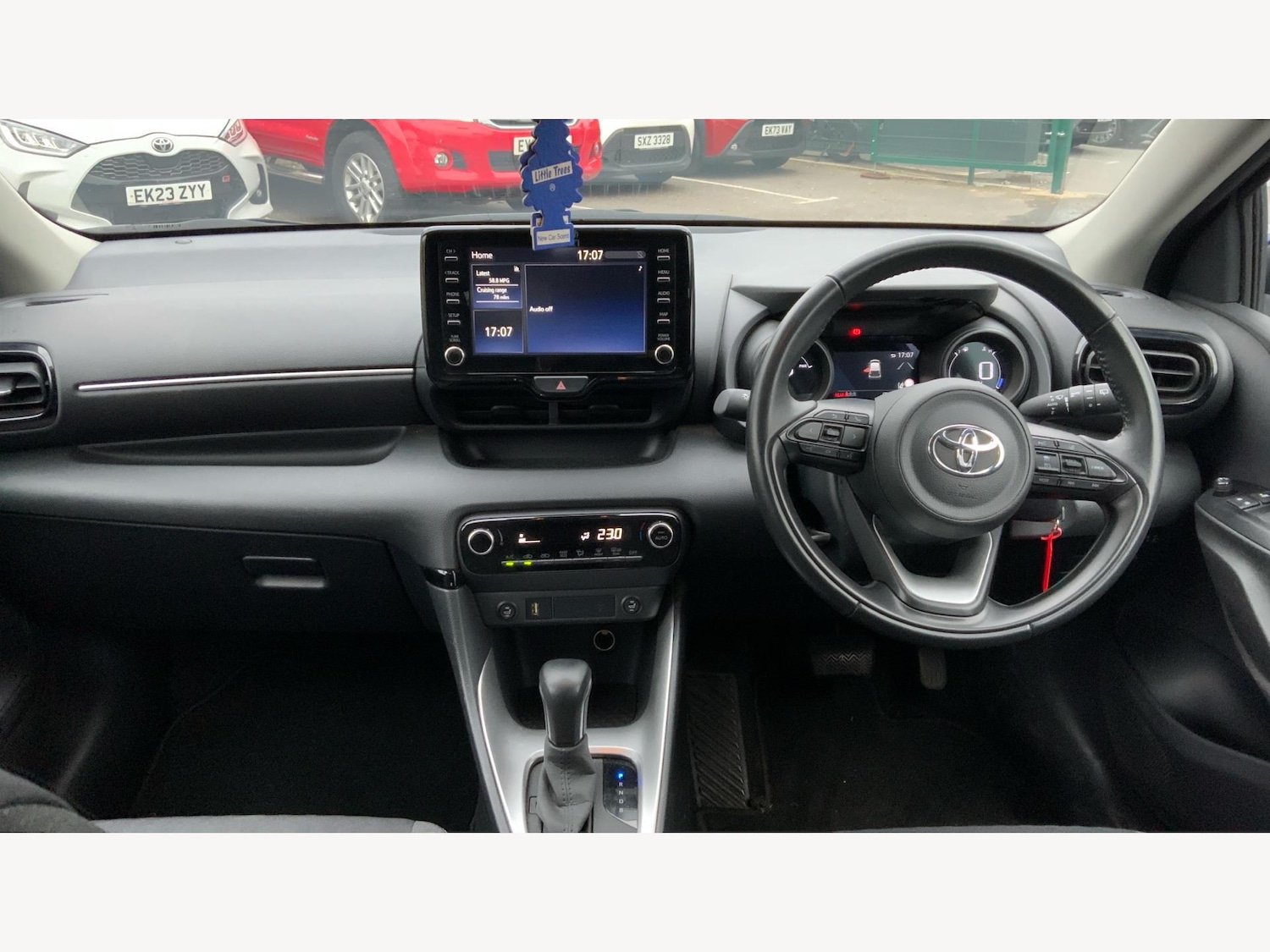 Used Toyota Yaris 2022 for sale - 76360423: Photo 7