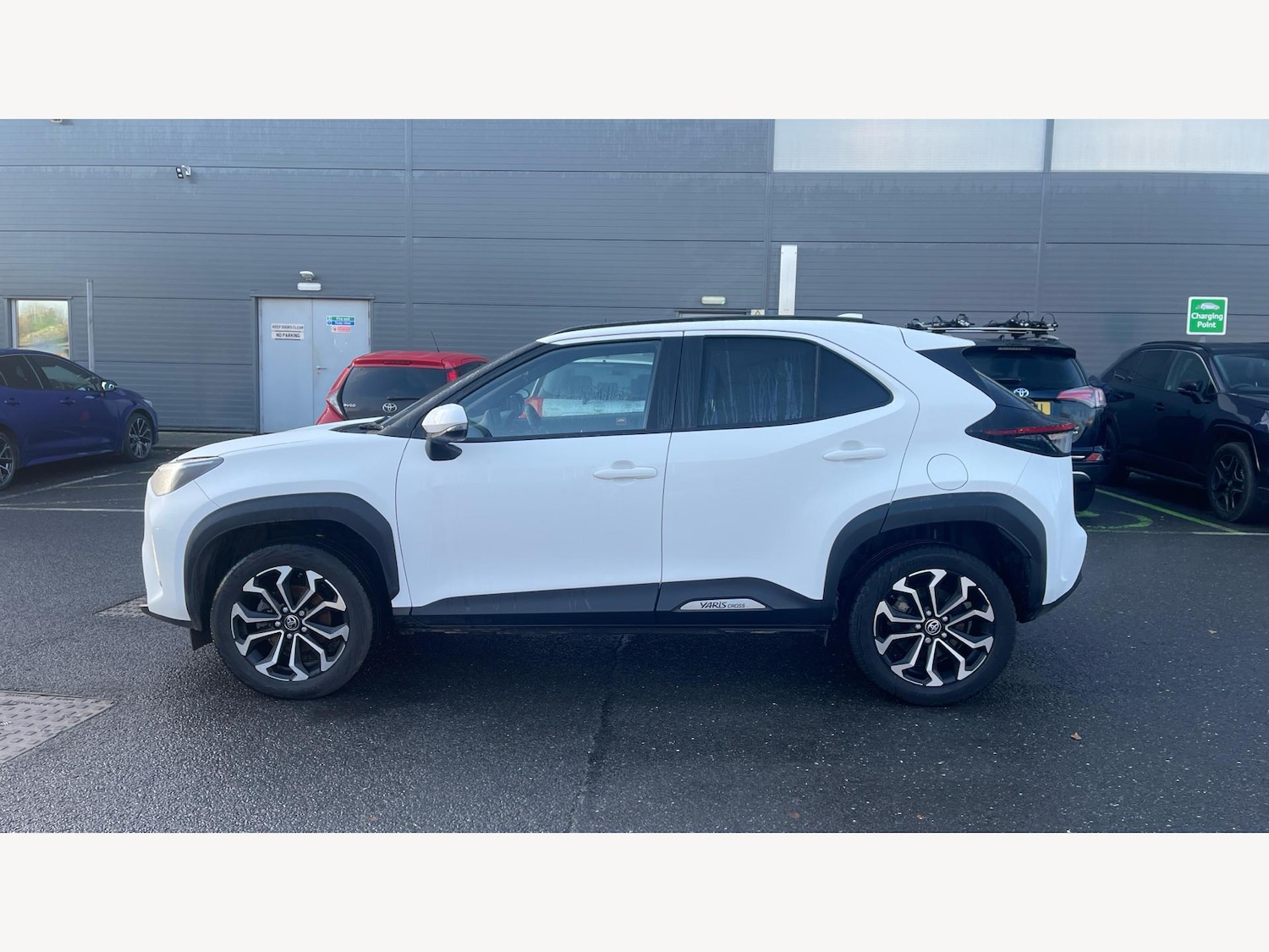 Used Toyota Yaris Cross 2023 for sale - 77633982: Photo 19