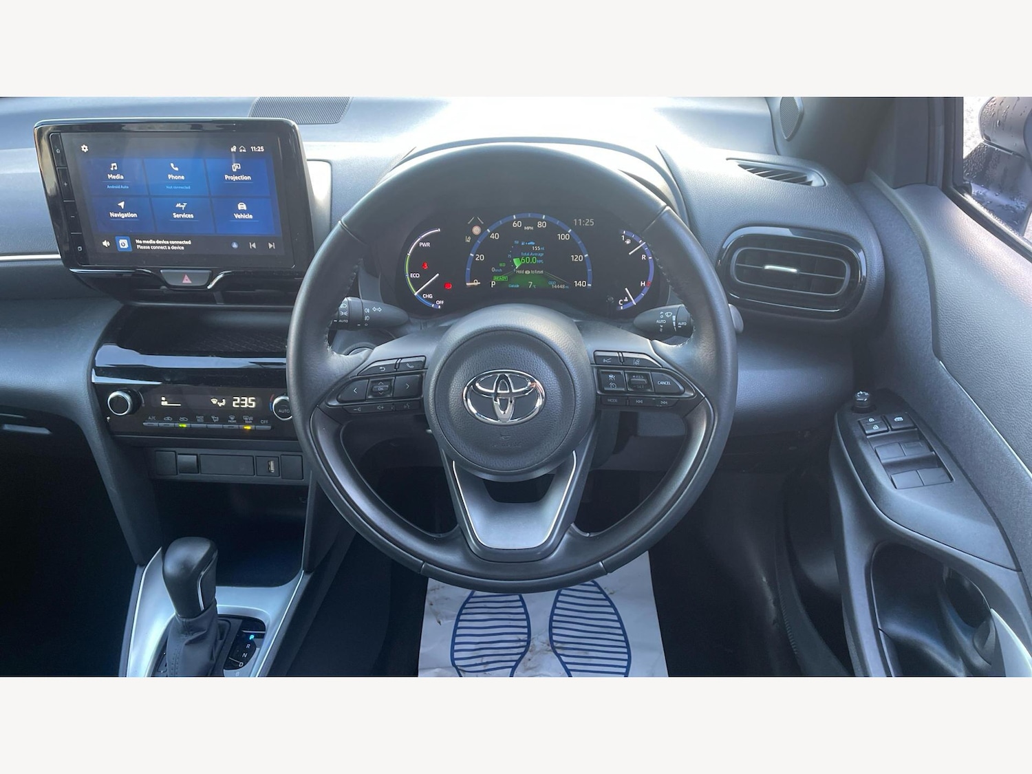 Used Toyota Yaris Cross 2023 for sale - 77633982: Photo 8