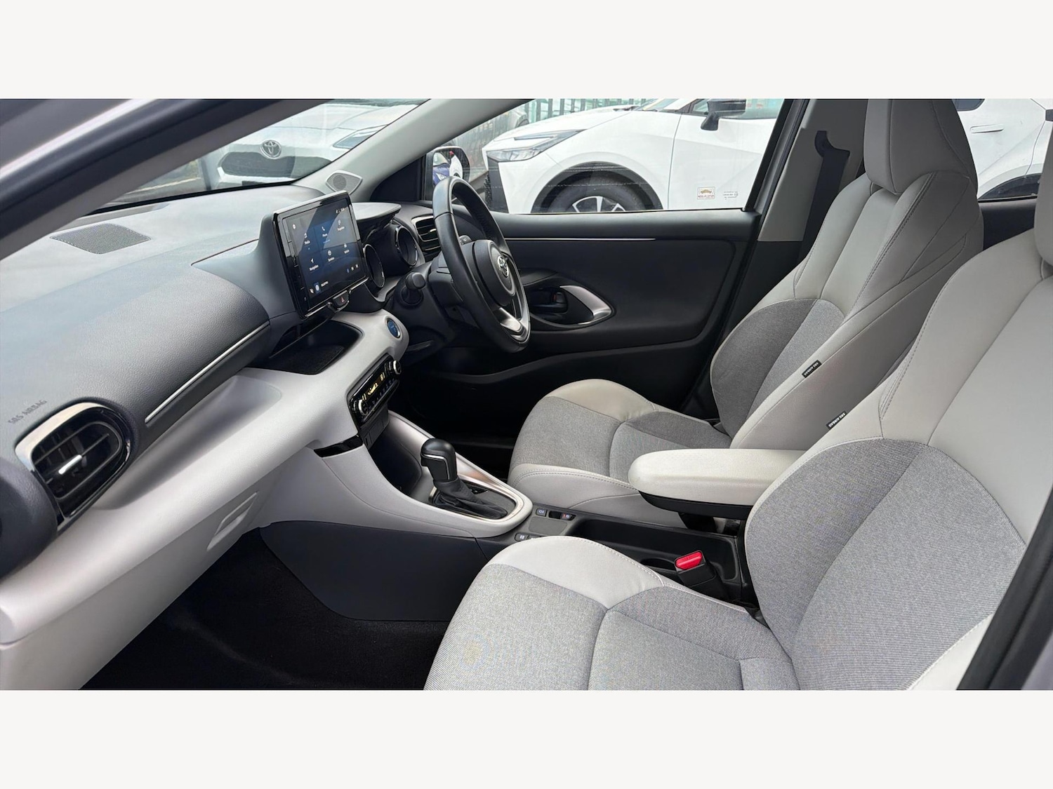 Used Toyota Yaris 2023 for sale - 76918571: Photo 12