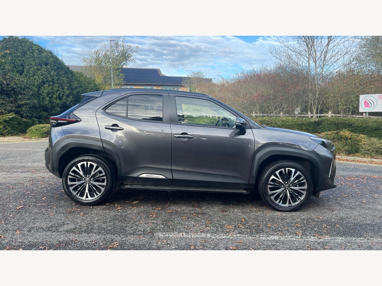 Used Toyota Yaris Cross 2024 for sale - 76550287: Photo 18