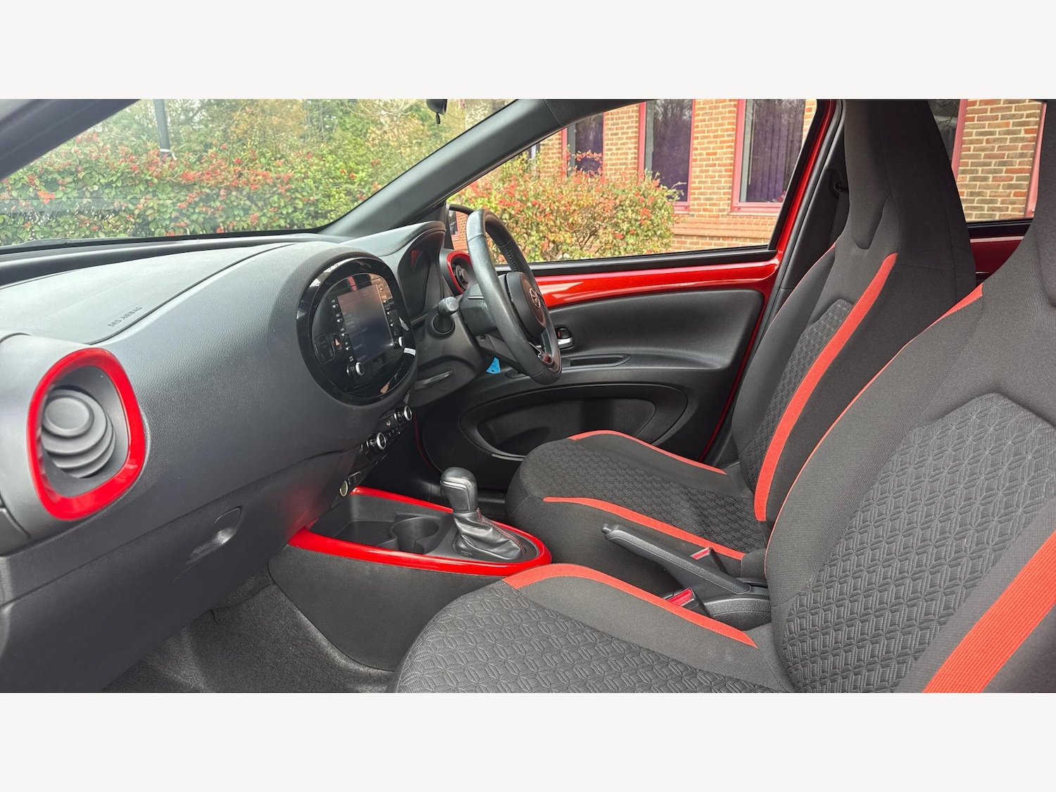Used Toyota Aygo X 2022 for sale - 76607469: Photo 12