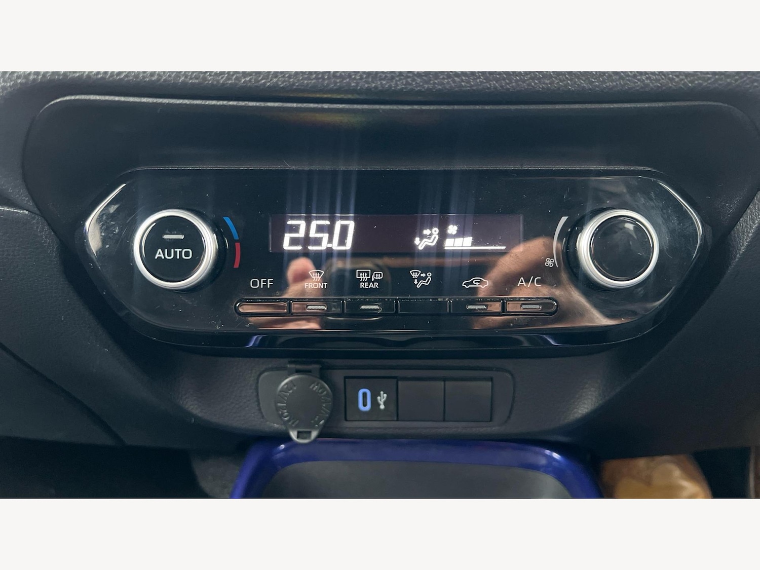 Used Toyota Aygo X 2024 for sale - 77633981: Photo 25