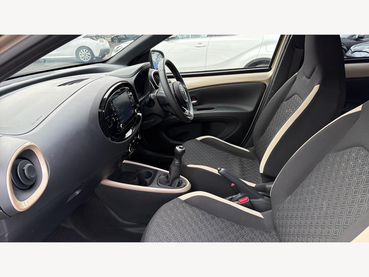 Used Toyota Aygo X 2022 for sale - 76458111: Photo 12