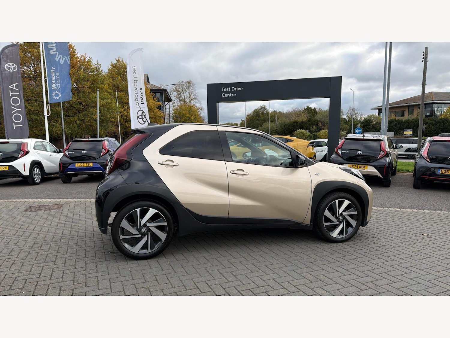 Used Toyota Aygo X 2022 for sale - 76458111: Photo 18