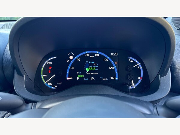 Used Toyota Yaris Cross 2023 for sale - 76306813: Photo 11