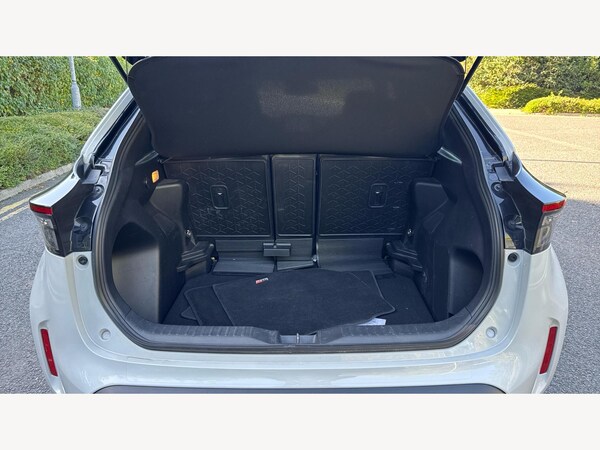 Used Toyota Yaris Cross 2023 for sale - 76306813: Photo 16